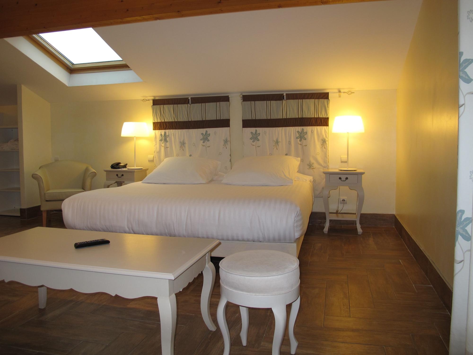 Hotel Sanary, Soleil Et Jardin - Renovation Hiver 2024-25 Sanary-sur-Mer Exterior foto