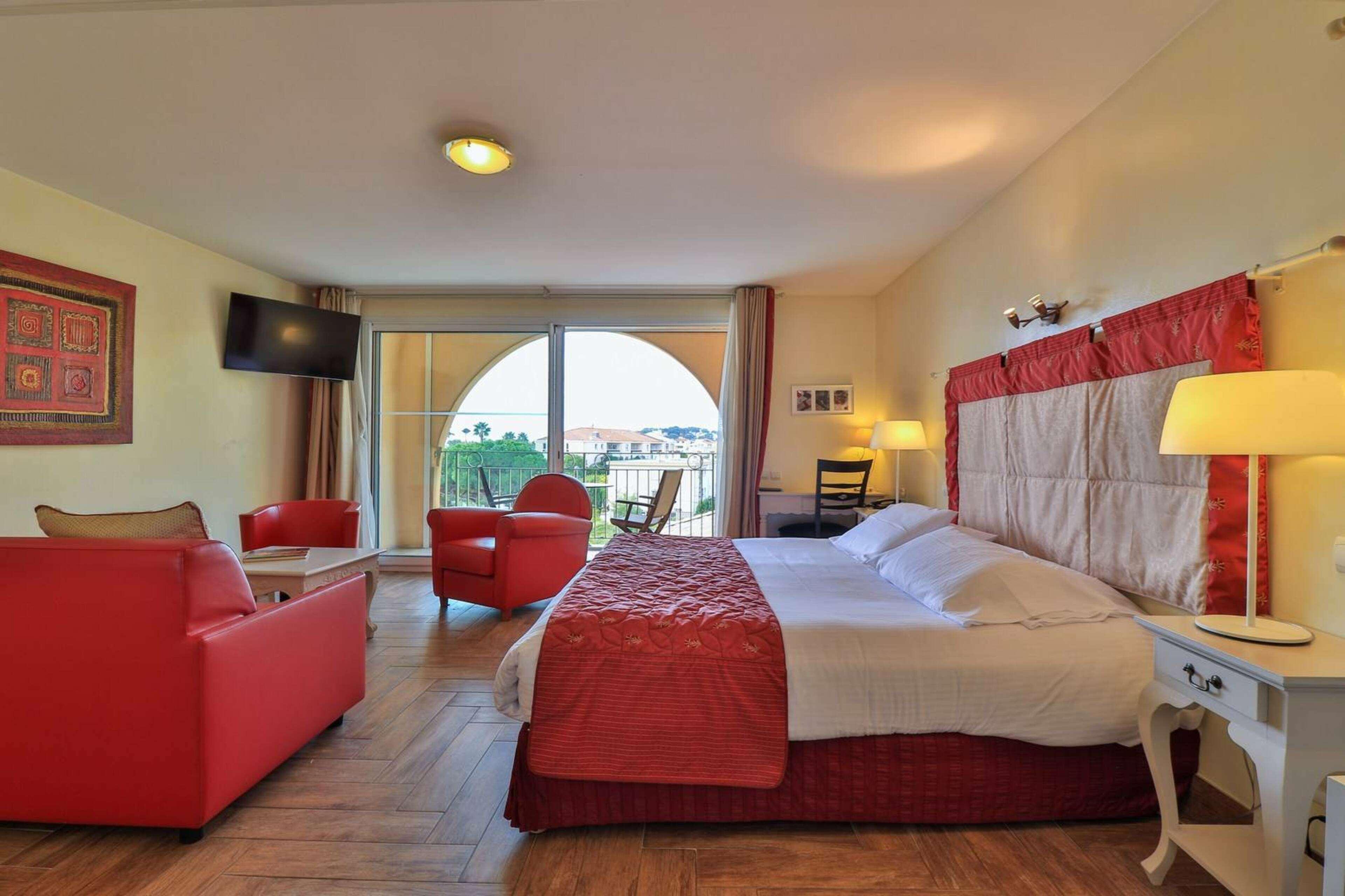 Hotel Sanary, Soleil Et Jardin - Renovation Hiver 2024-25 Sanary-sur-Mer Exterior foto