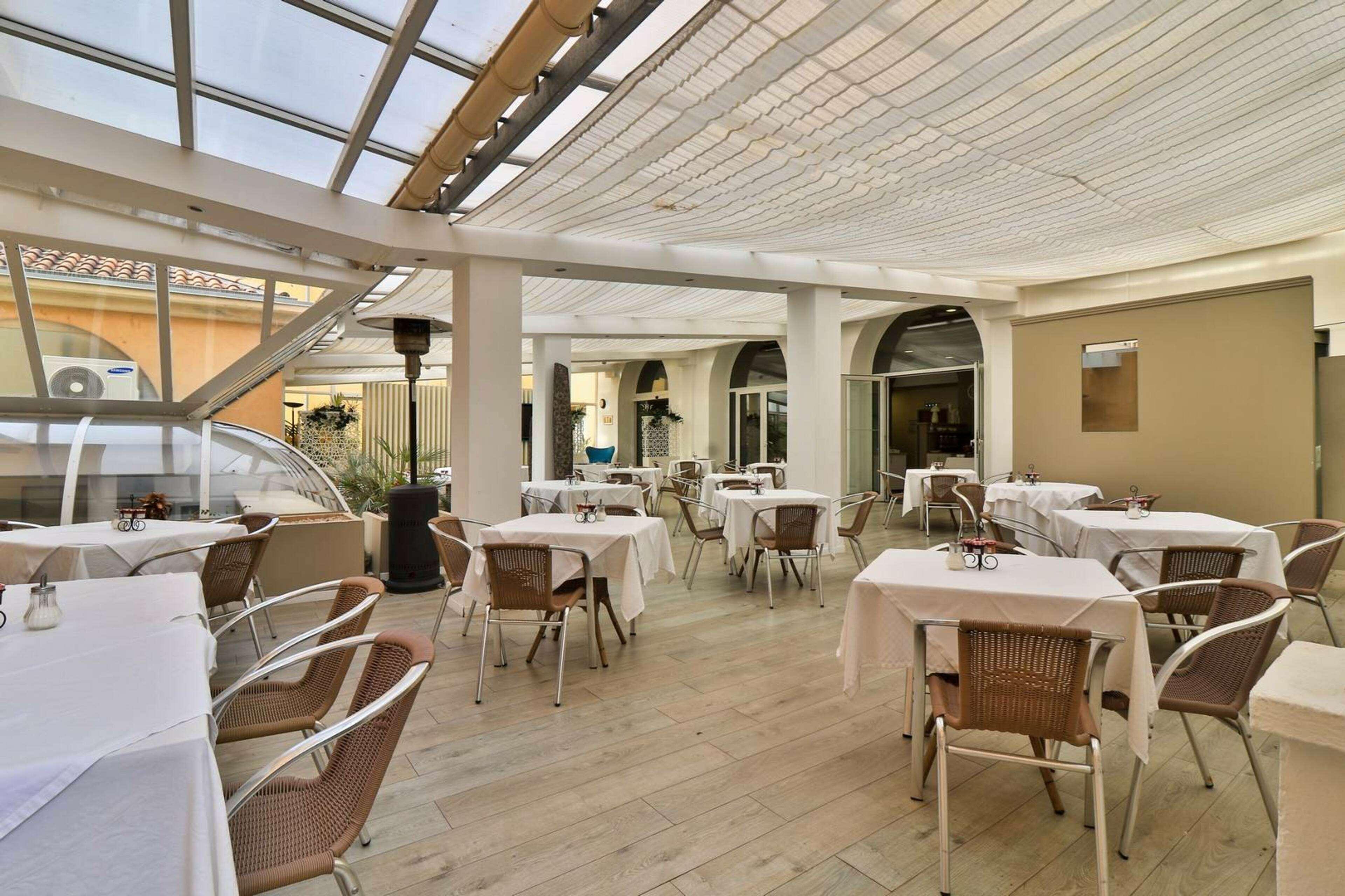 Hotel Sanary, Soleil Et Jardin - Renovation Hiver 2024-25 Sanary-sur-Mer Restaurante foto
