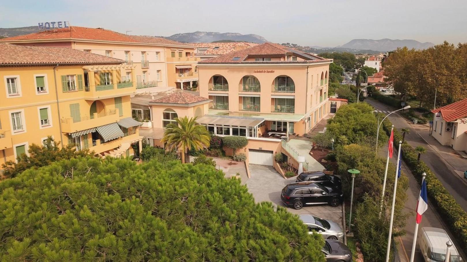 Hotel Sanary, Soleil Et Jardin - Renovation Hiver 2024-25 Sanary-sur-Mer Exterior foto